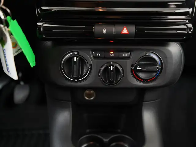 Citroen C3 view 11