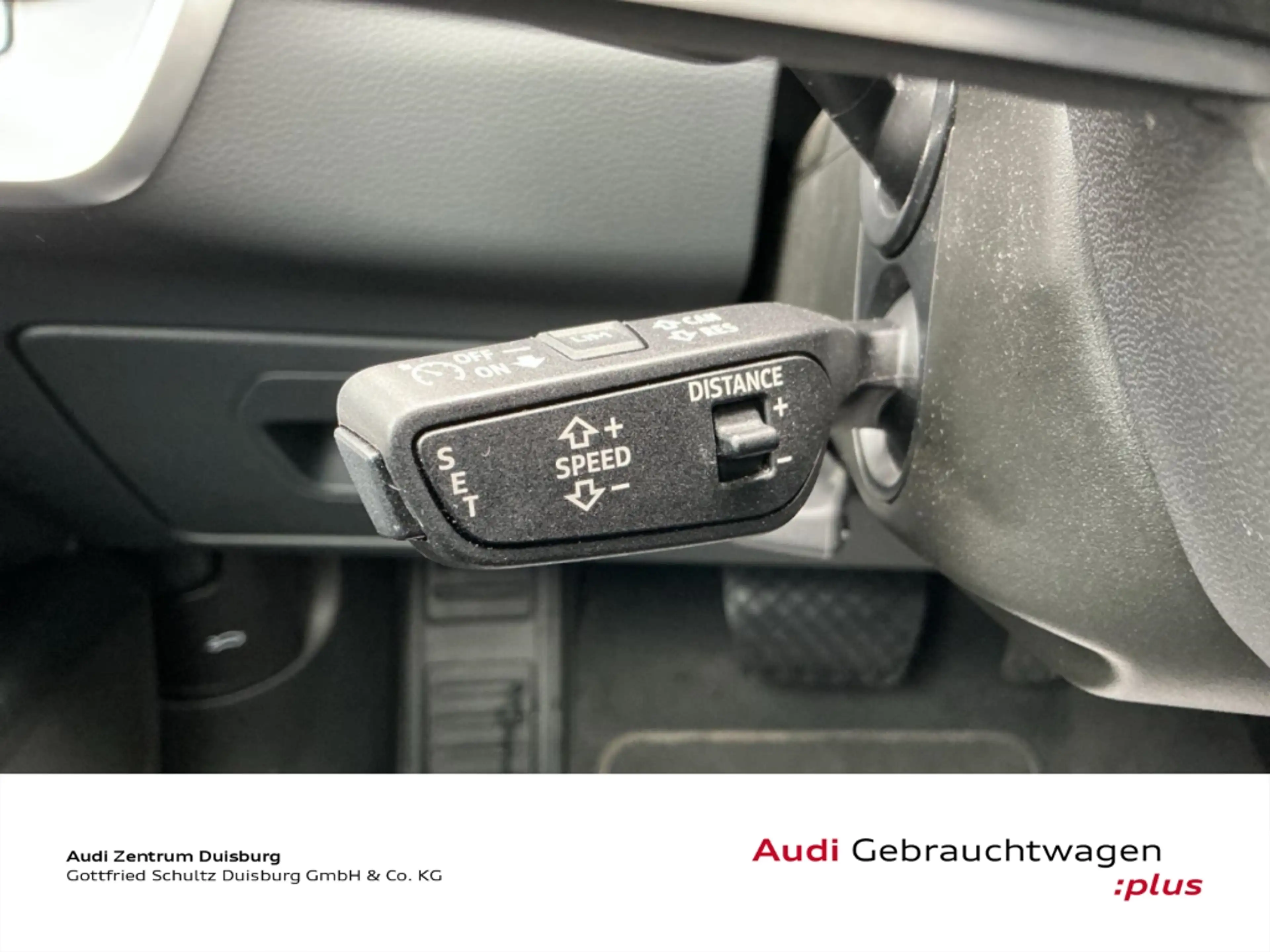 Audi A6 Avant 40 TDI quattro design — photo 15