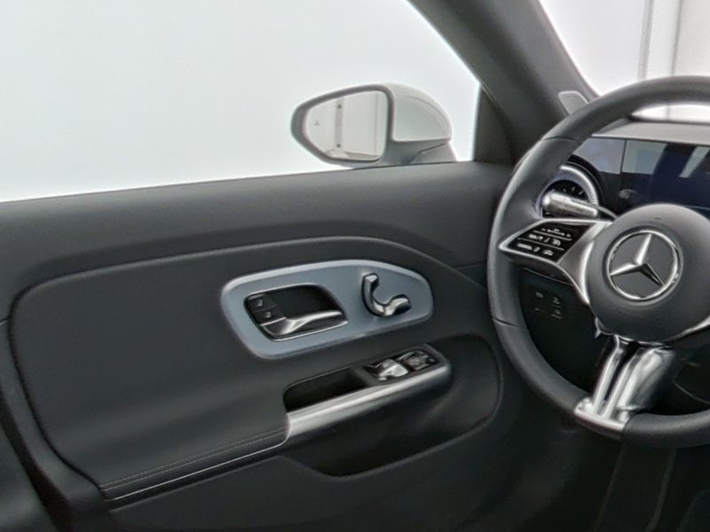 Mercedes-Benz CLA 250 +  Progressive*Premium Paket — photo 8