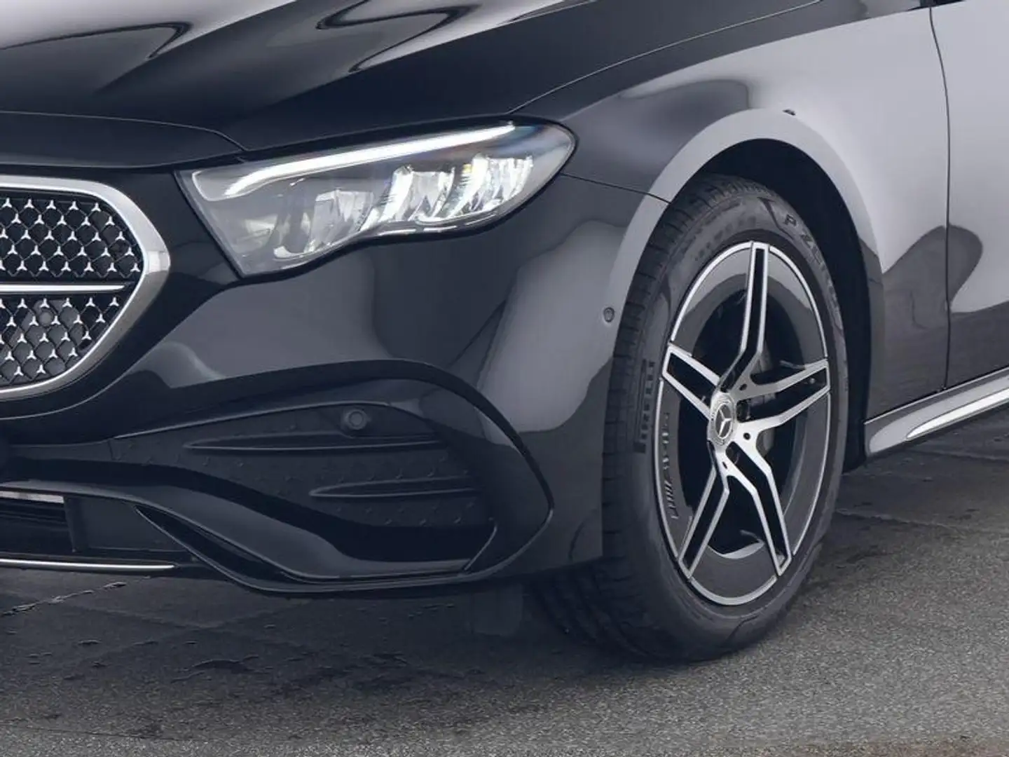 Mercedes-Benz E 300 e AMG Line Superscreen / Apple Carplay/Android aut Zwart - 2