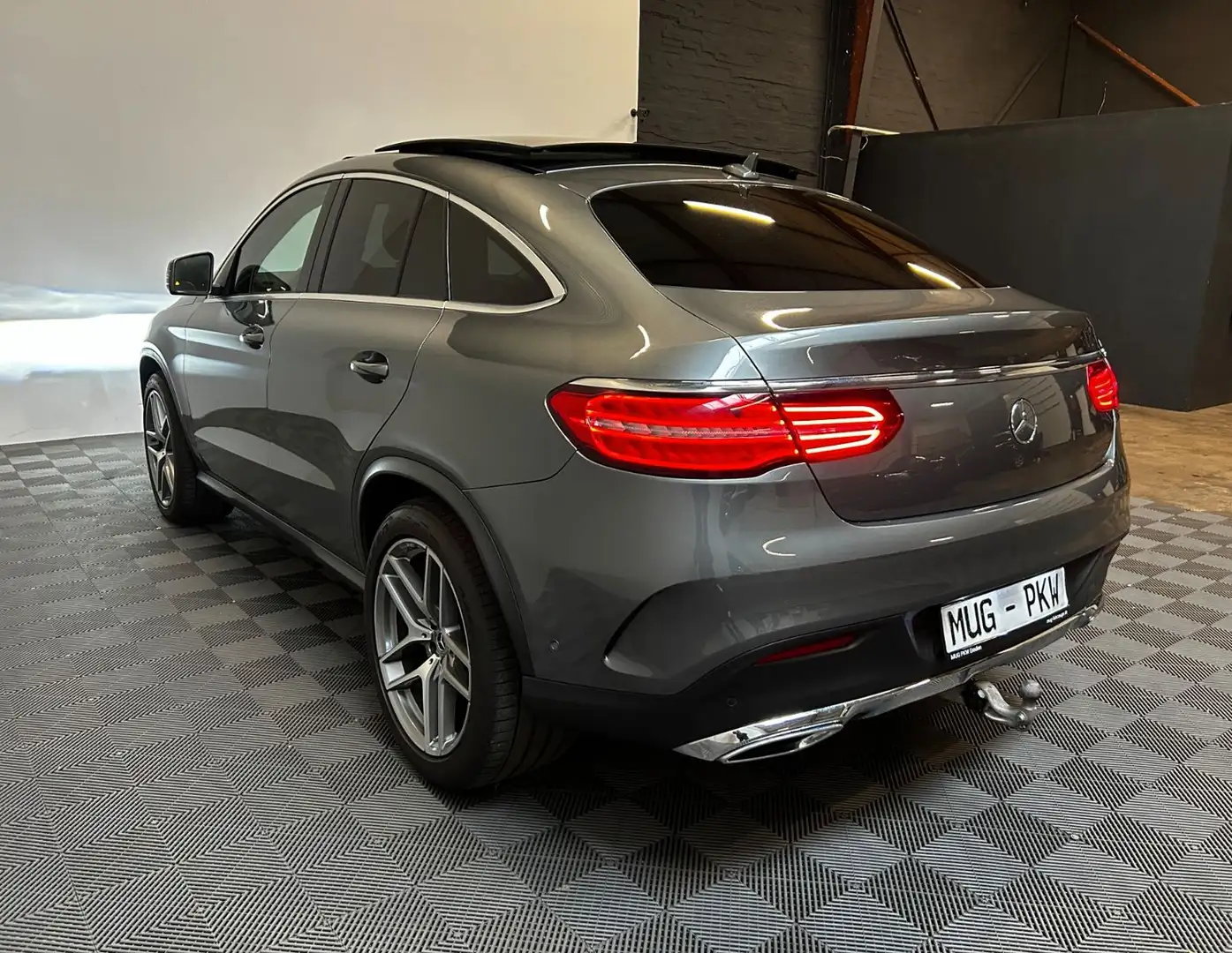 Mercedes-Benz GLE 350 d Coupe 4M AMG*ACC-Pano-AHK-360* Gris - 2