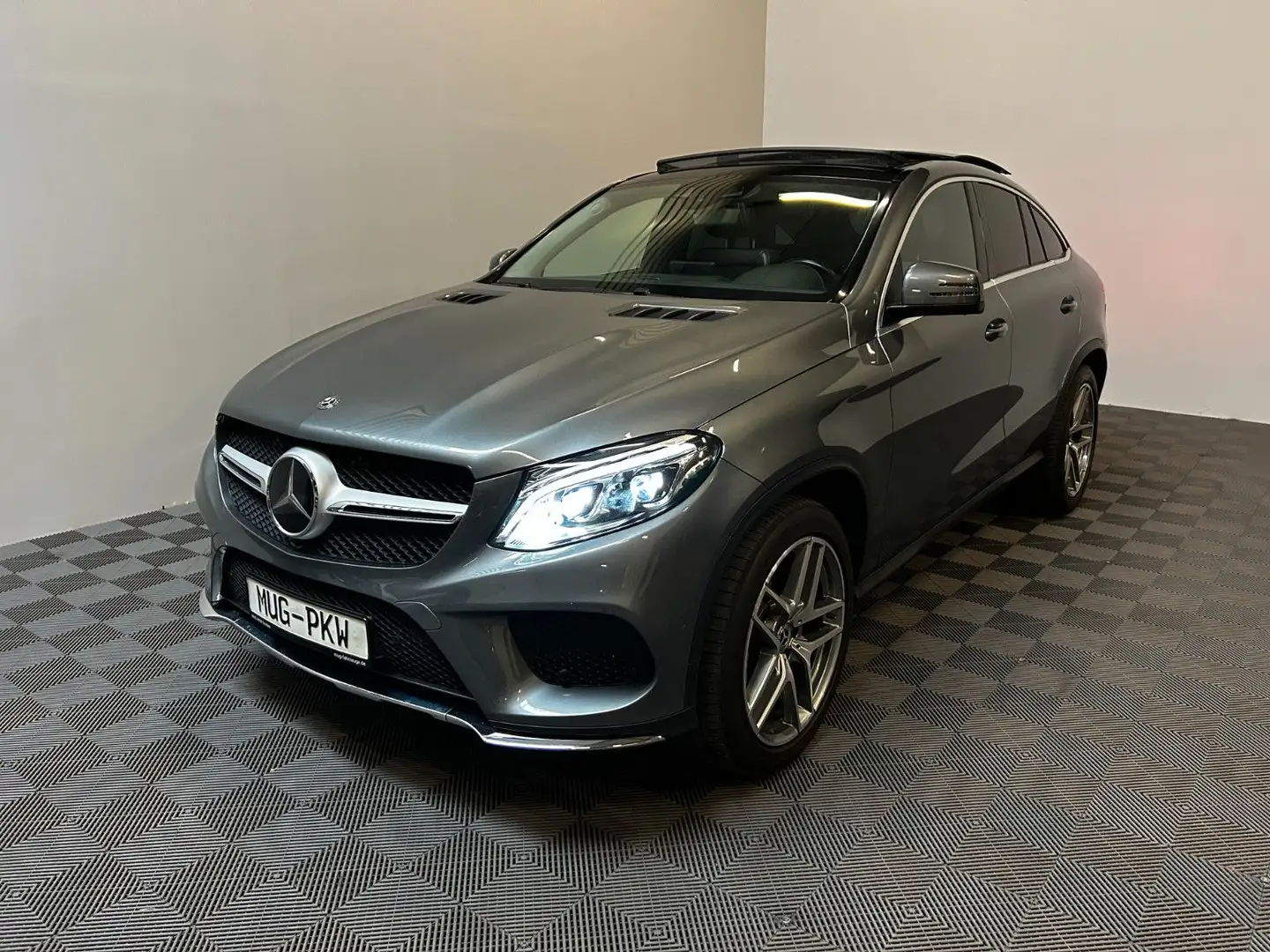 Mercedes-Benz GLE 350 d Coupe 4M AMG*ACC-Pano-AHK-360* Gris - 1