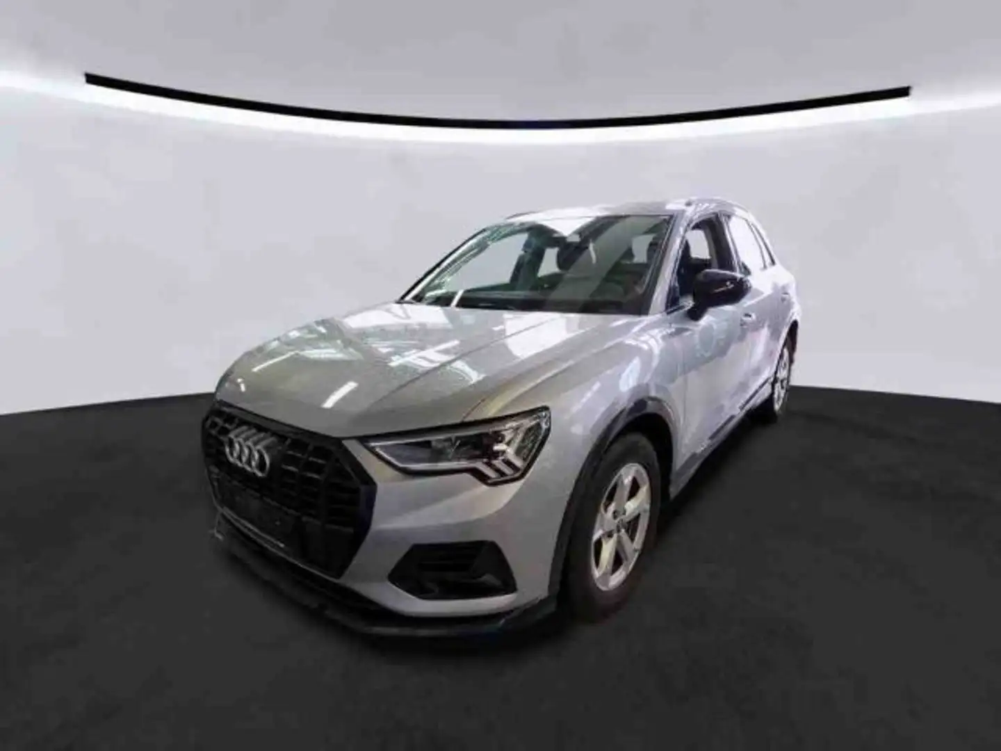 Audi Q3 35 TDI S tronic advanced AHK Carplay LED ACC Silber - 2