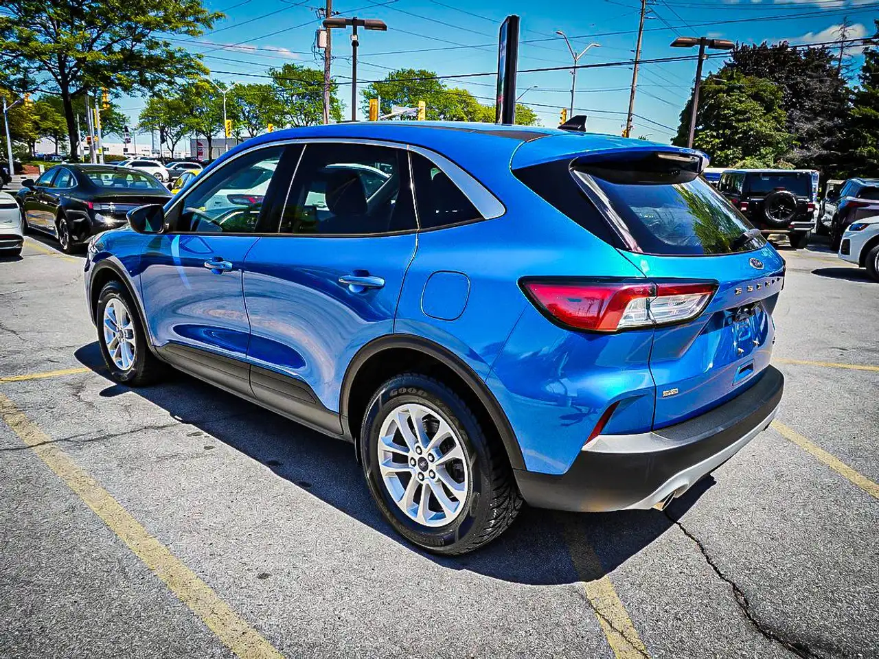 Ford Escape снимка Ford Escape