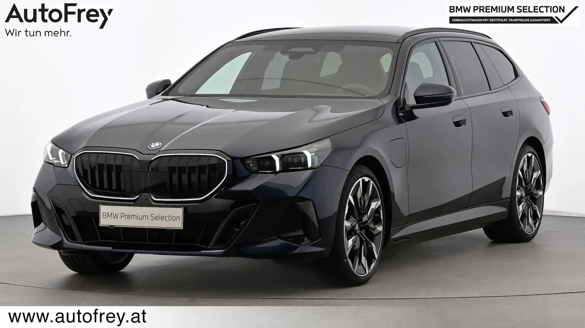 BMW 550 e xDrive Blau - 1
