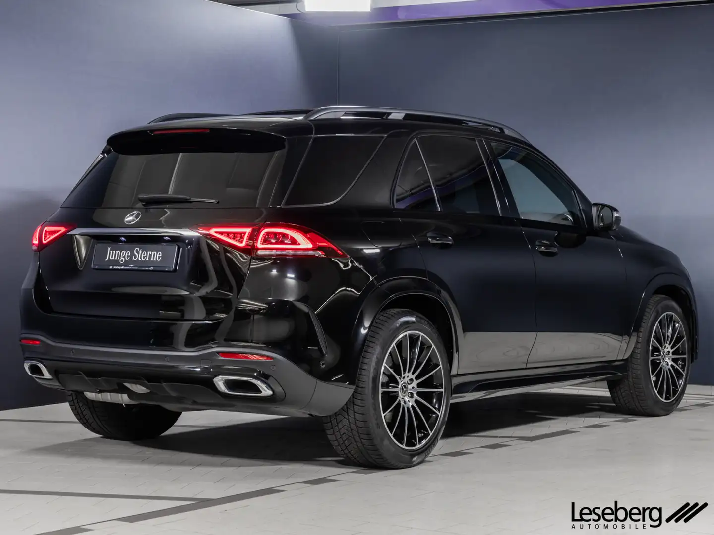 Mercedes-Benz GLE 350 GLE 350 d 4M AMG Multibeam/Panorama/AHK/360°/DAB Schwarz - 2