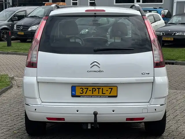 Citroen Grand C4 Picasso view 6