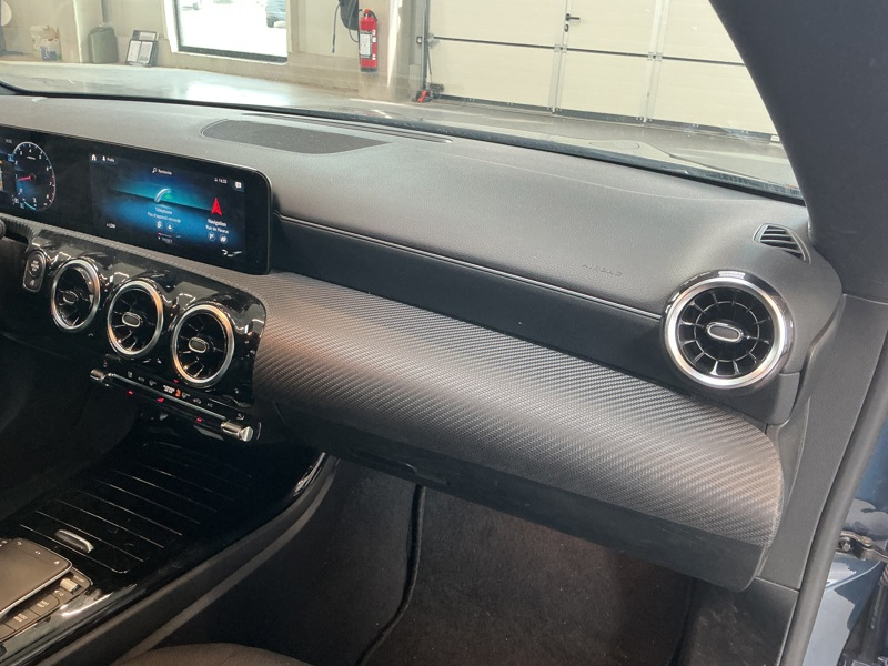Mercedes-Benz CLA 180 SB Luxury Line — photo 19