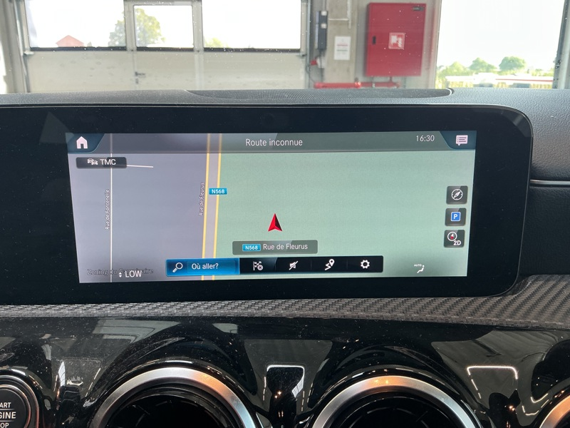Mercedes-Benz CLA 180 SB Luxury Line — photo 12
