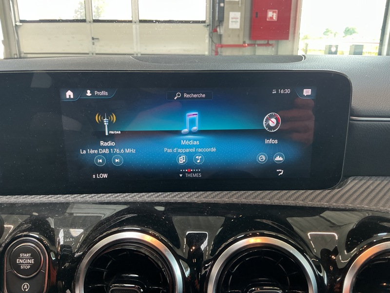 Mercedes-Benz CLA 180 SB Luxury Line — photo 13