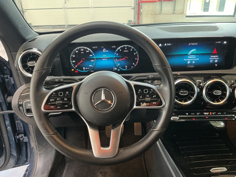 Mercedes-Benz CLA 180 SB Luxury Line — photo 3