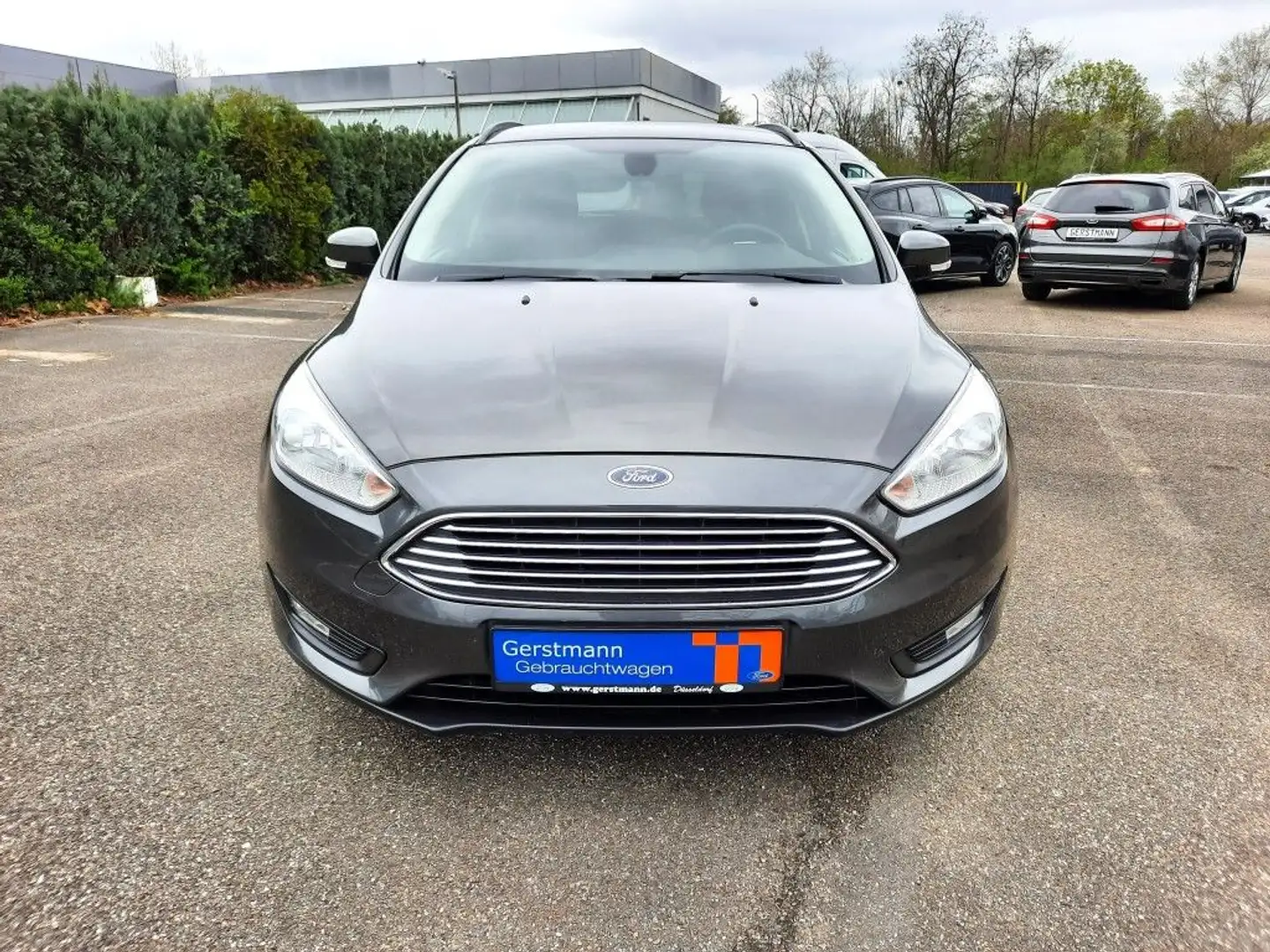 Ford Focus Turnier 1.0 EcoBoost Business Edition Navi Gris - 2