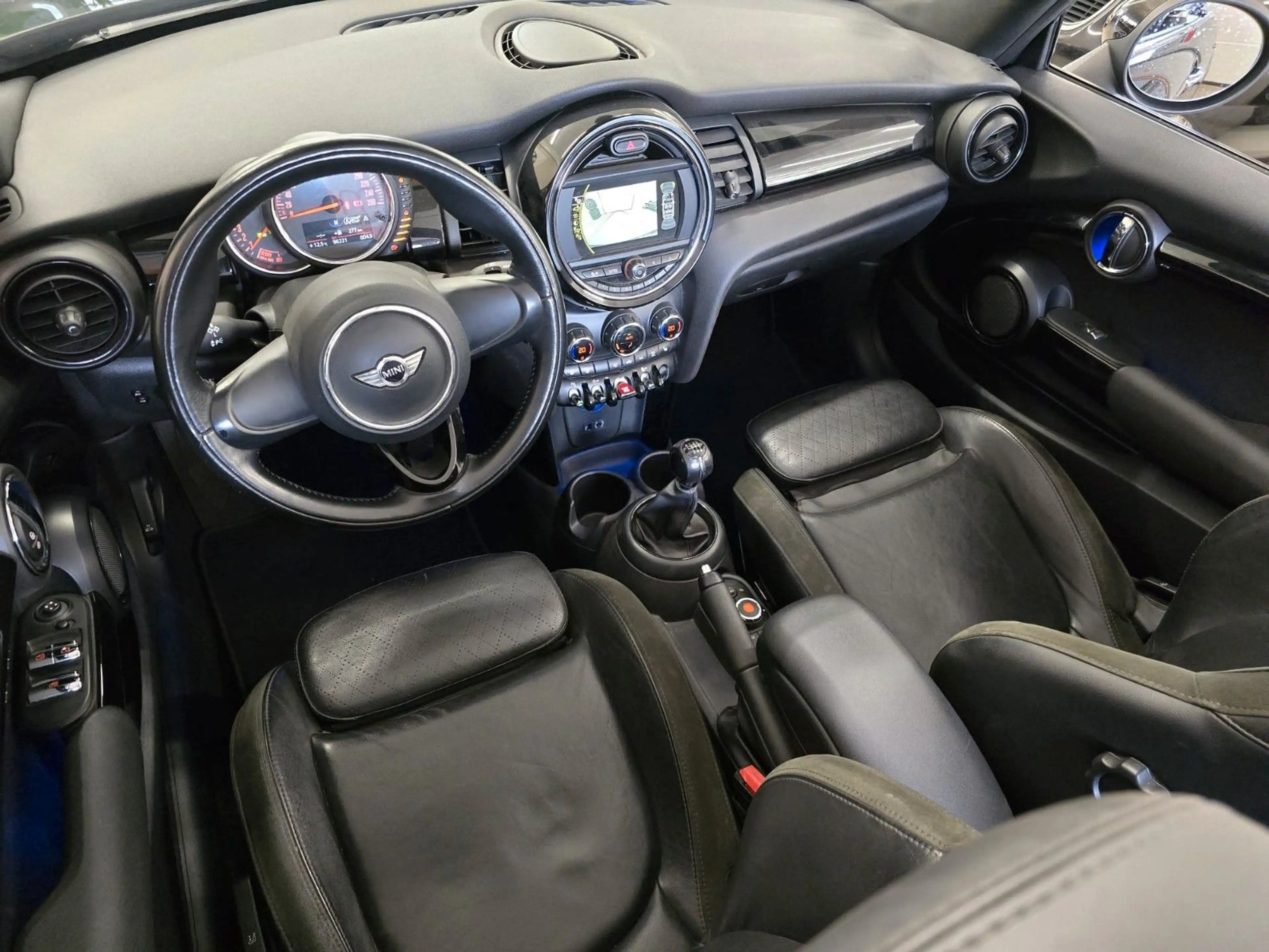 MINI One Cabrio *LEDER*PDC*R.KAMERA*LM*PEPPER*1.Hd — photo 13