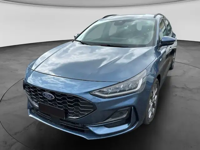 Ford Focus view 3