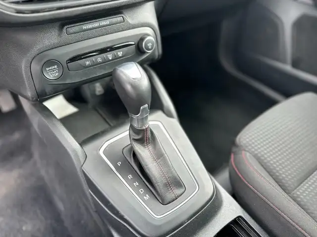 Ford Focus view 17