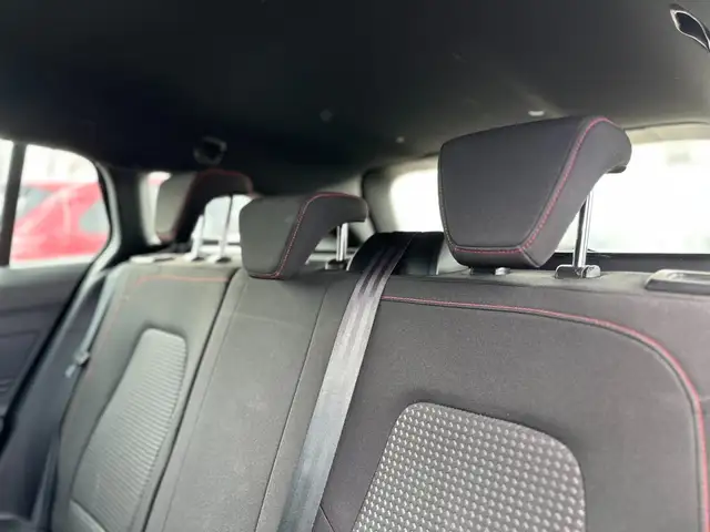 Ford Focus view 20