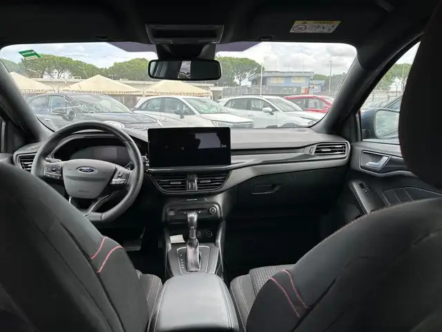 Ford Focus view 21