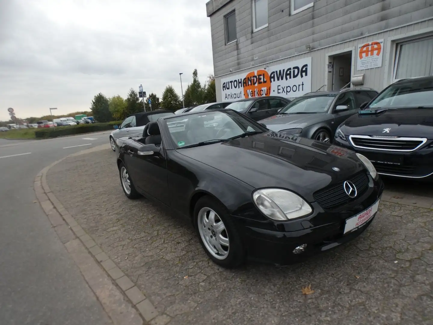 Mercedes-Benz 200 SLK Roadster 200 Kompressor Černá - 1