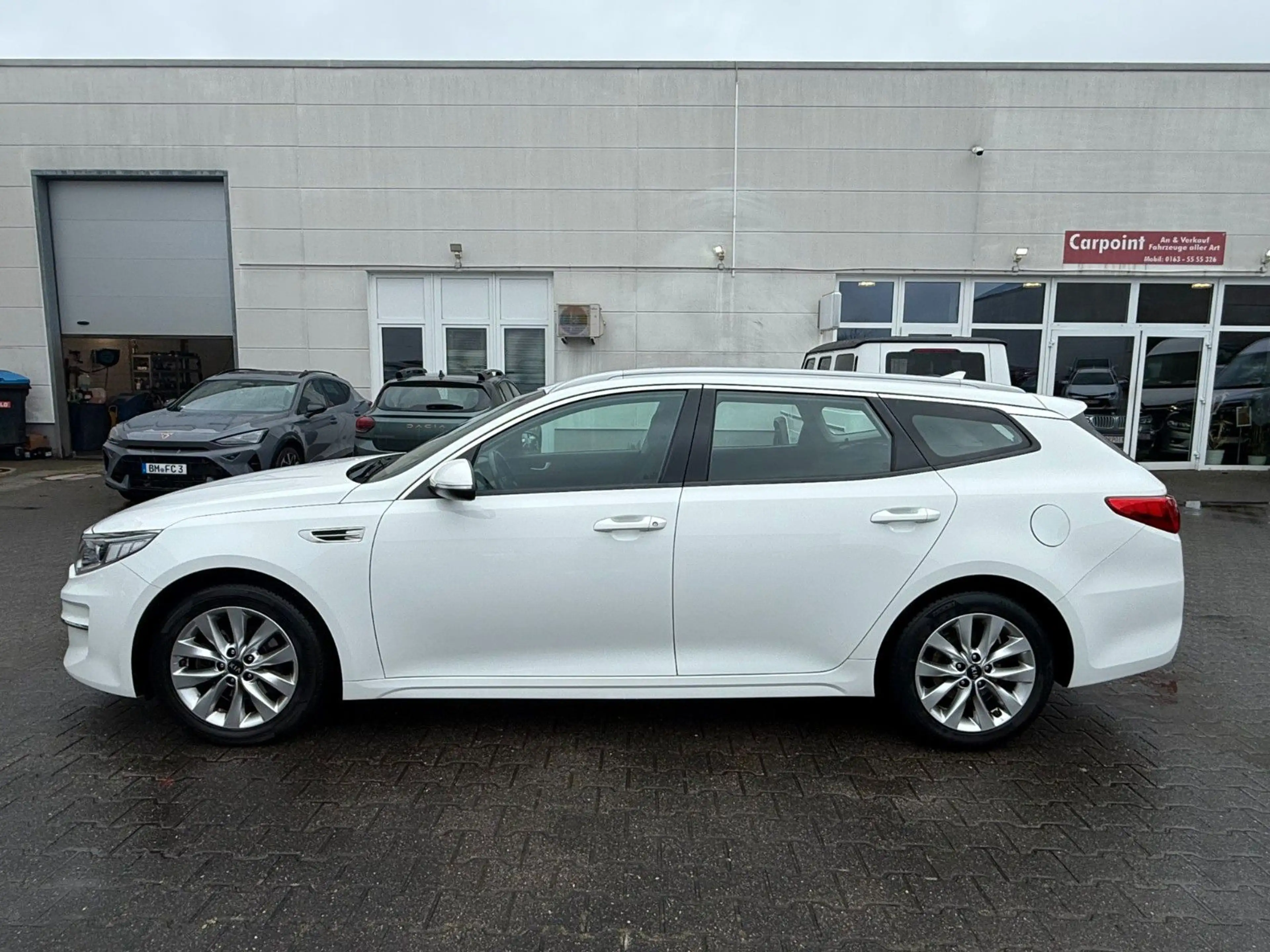 Kia Optima Edition 7 KAMERA/KLIMA/SCHECKHEFT/NAVI — photo 8