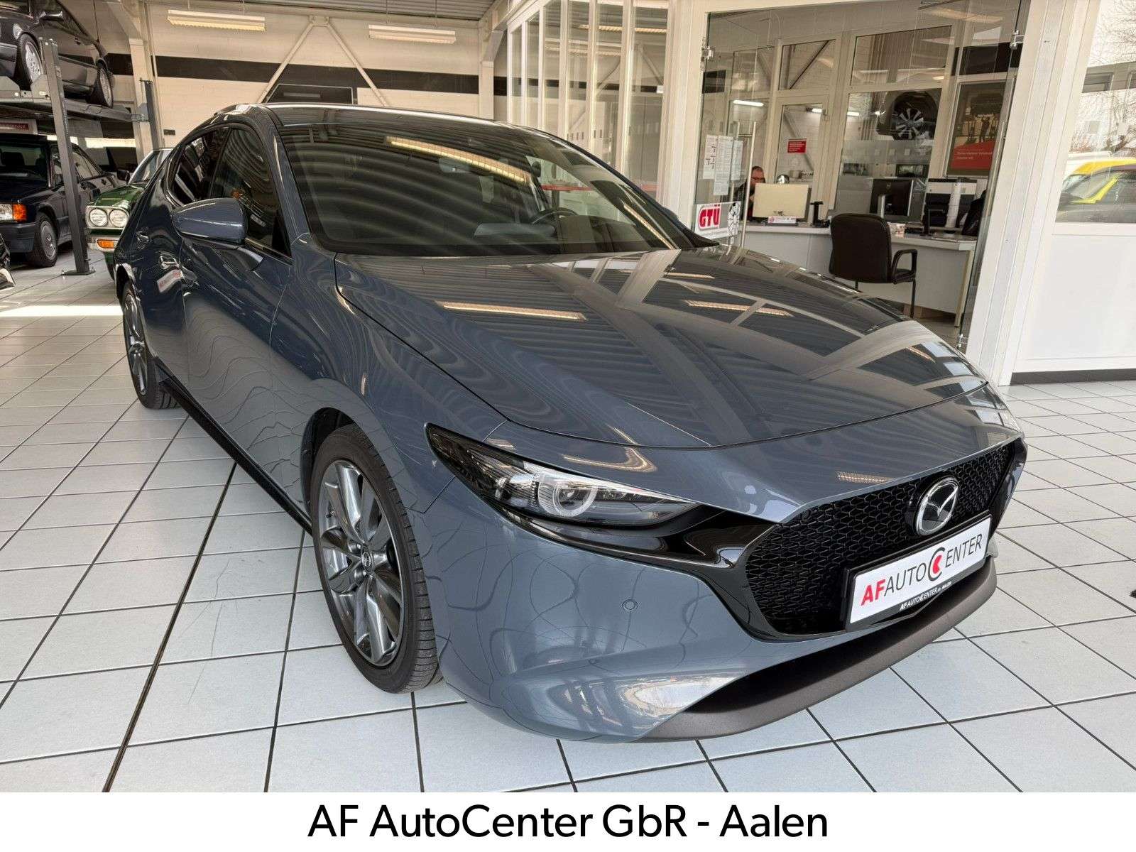 Second hand Mazda 3 2.0