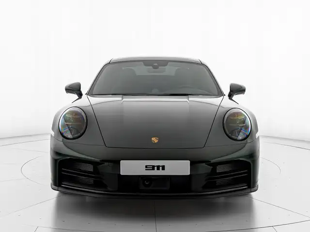 Porsche 911 view 2
