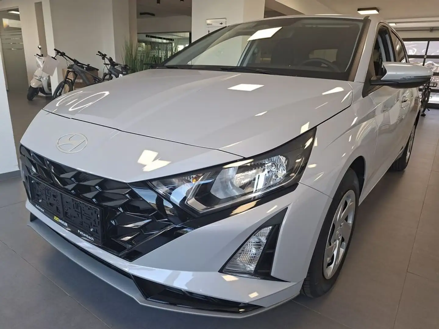 Hyundai i20 1,0 T-GDI GO Grau - 2
