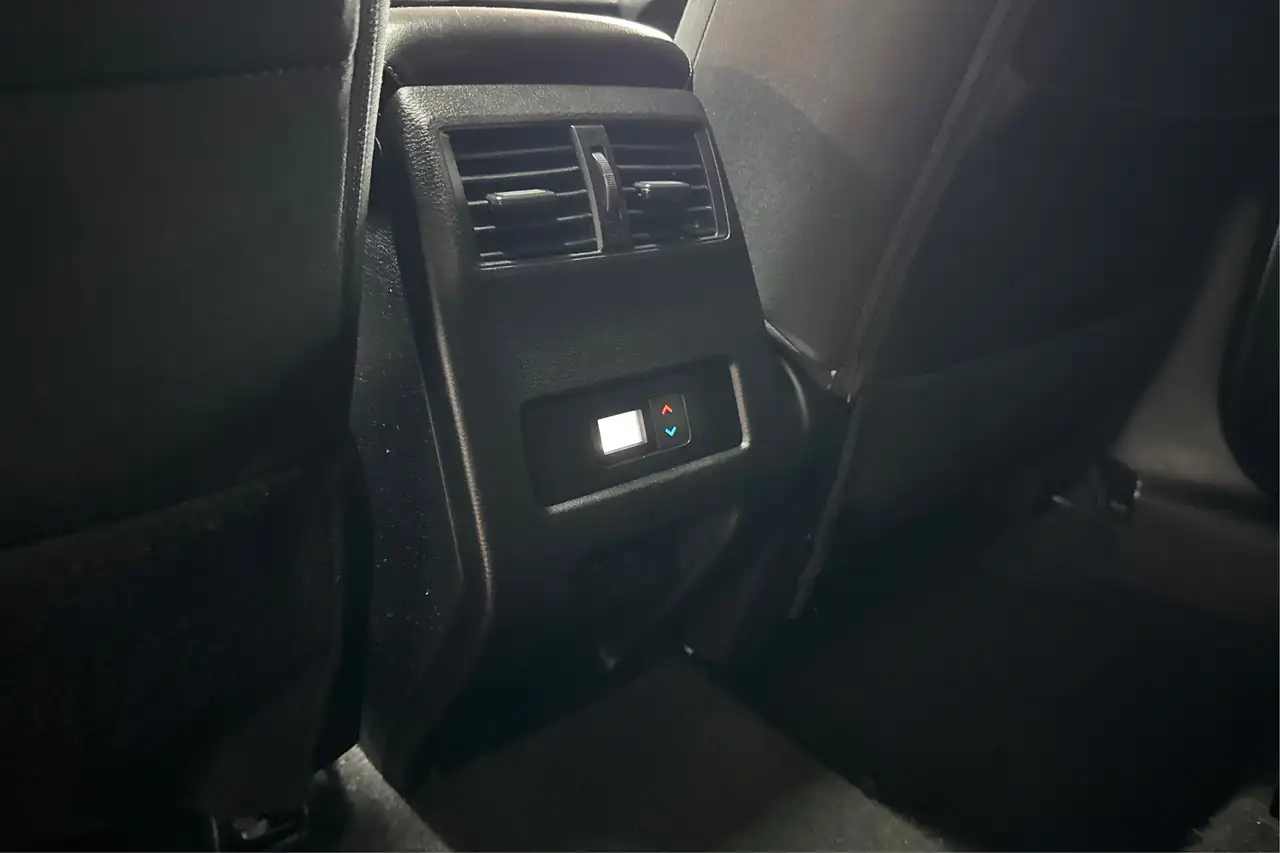 Mitsubishi Outlander снимка Mitsubishi Outlander