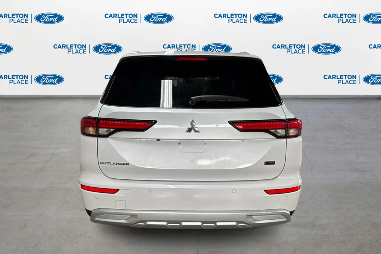 Mitsubishi Outlander снимка Mitsubishi Outlander