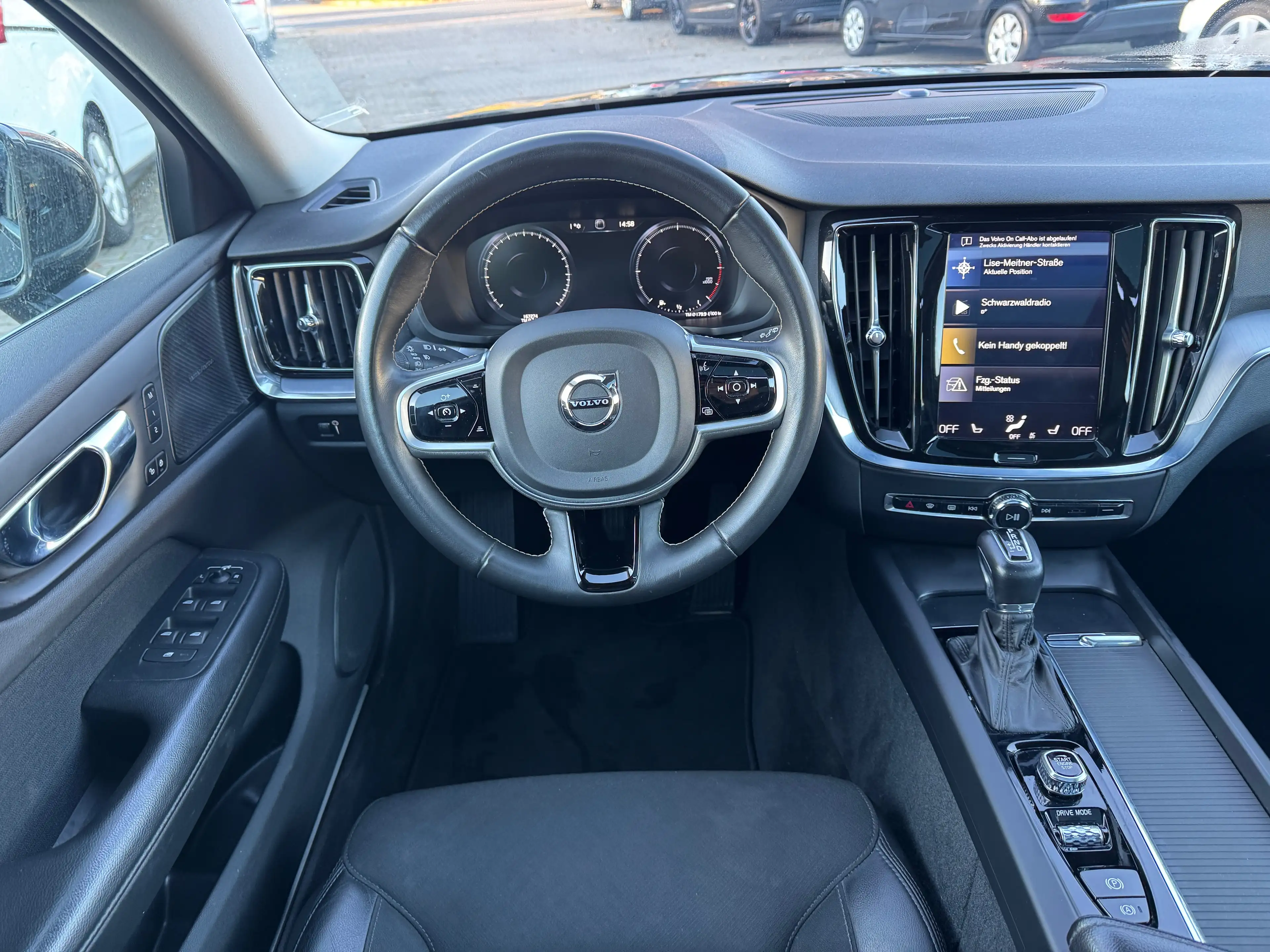 Volvo V60 D3 Geartronic "Momentum Pro" 360 Kamera — photo 13