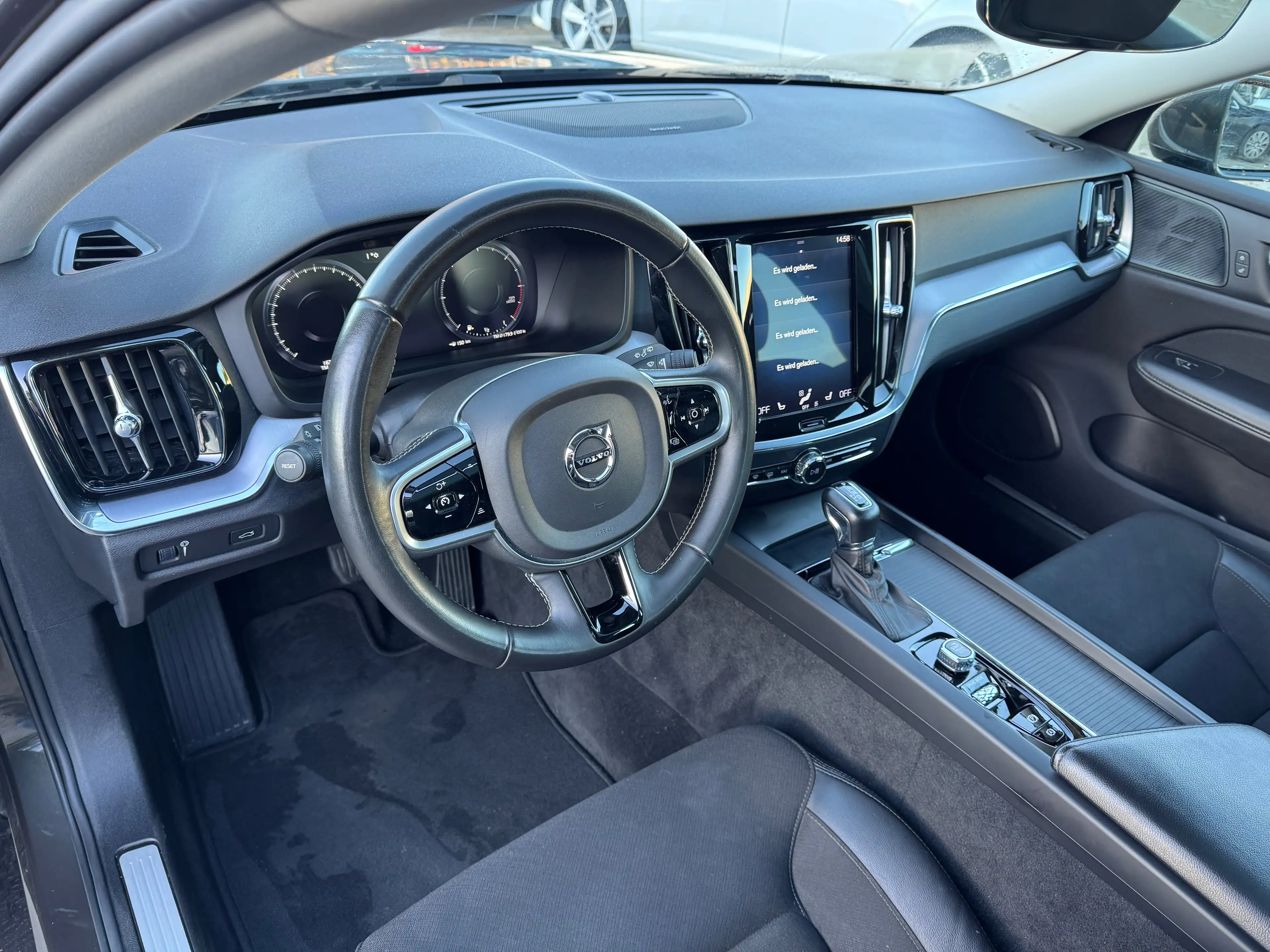 Volvo V60 D3 Geartronic "Momentum Pro" 360 Kamera — photo 10