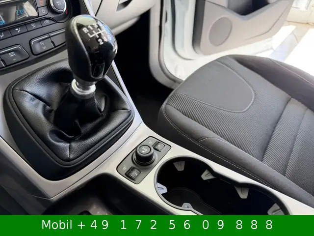Ford Kuga view 7