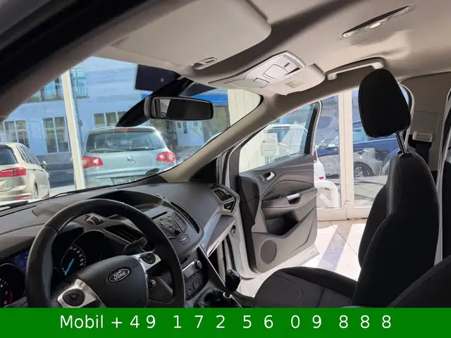 Ford Kuga view 10