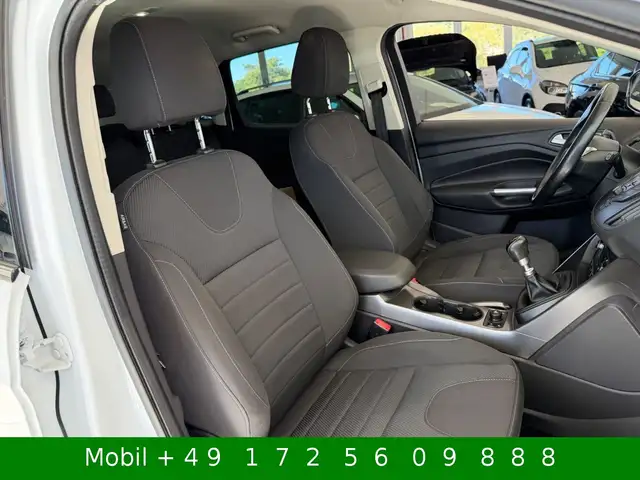 Ford Kuga view 5
