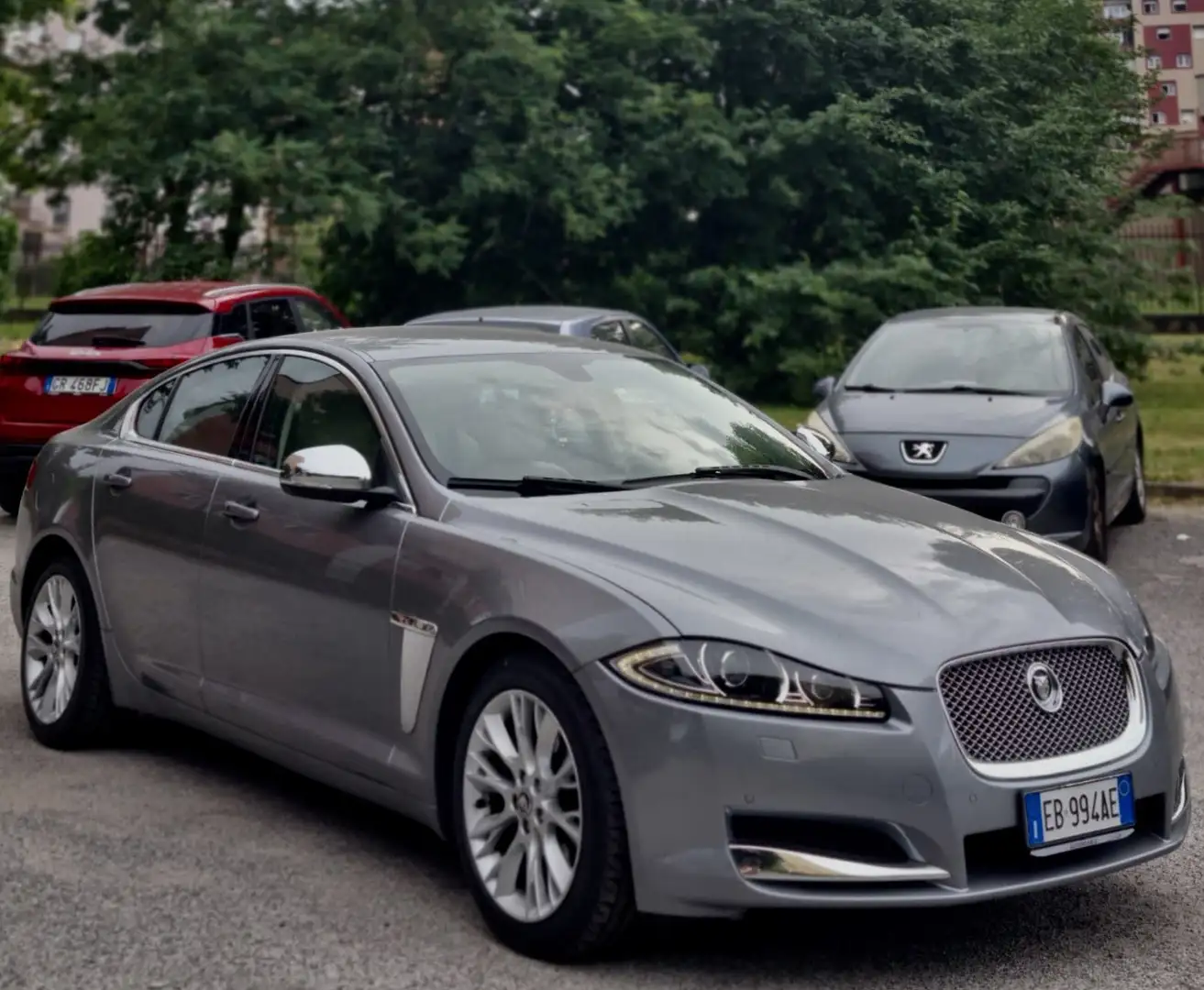 Jaguar XF 3.0d V6 auto - 1