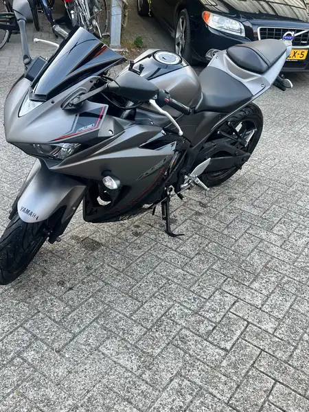 Yamaha YZF-R3 - foto 7