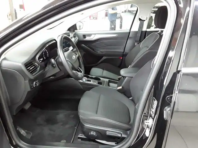 Ford Focus view 7