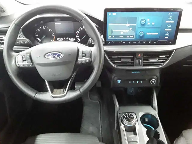 Ford Focus view 10