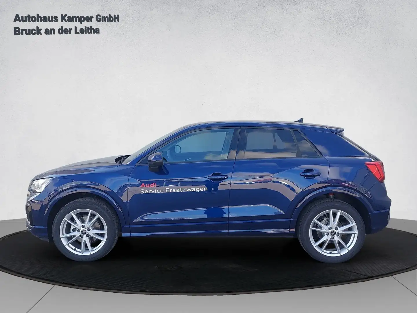 Audi Q2 30 TFSI admired Blau - 2