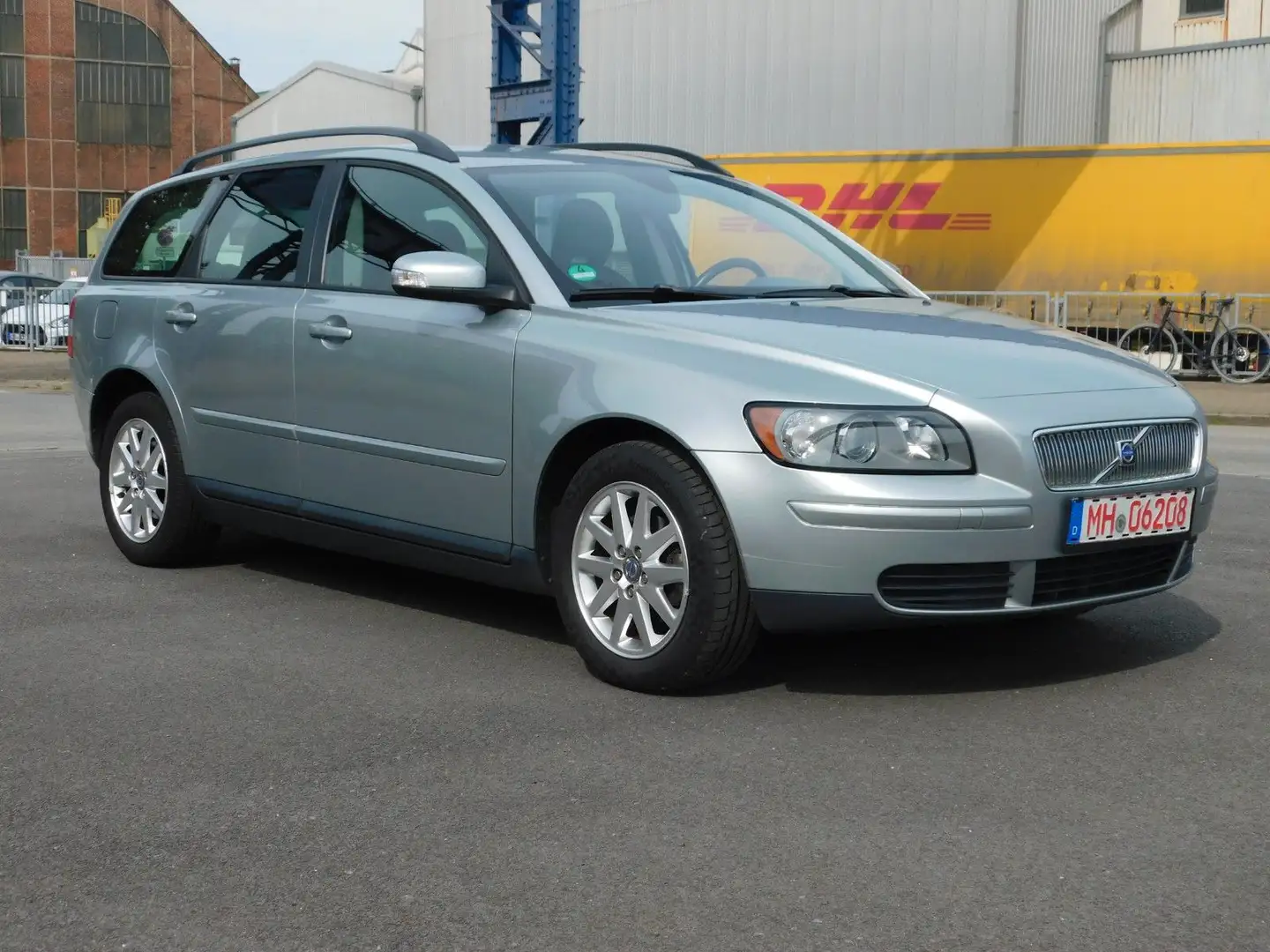 Volvo V50 Kombi 1.8/1Hand/TUV.10.26 Silber - 1