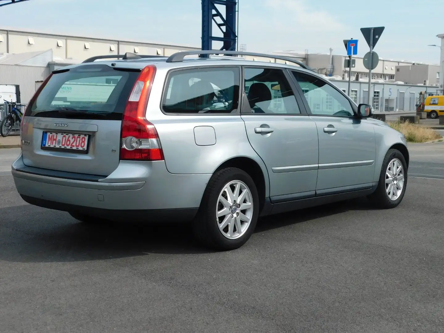 Volvo V50 Kombi 1.8/1Hand/TUV.10.26 Silber - 2