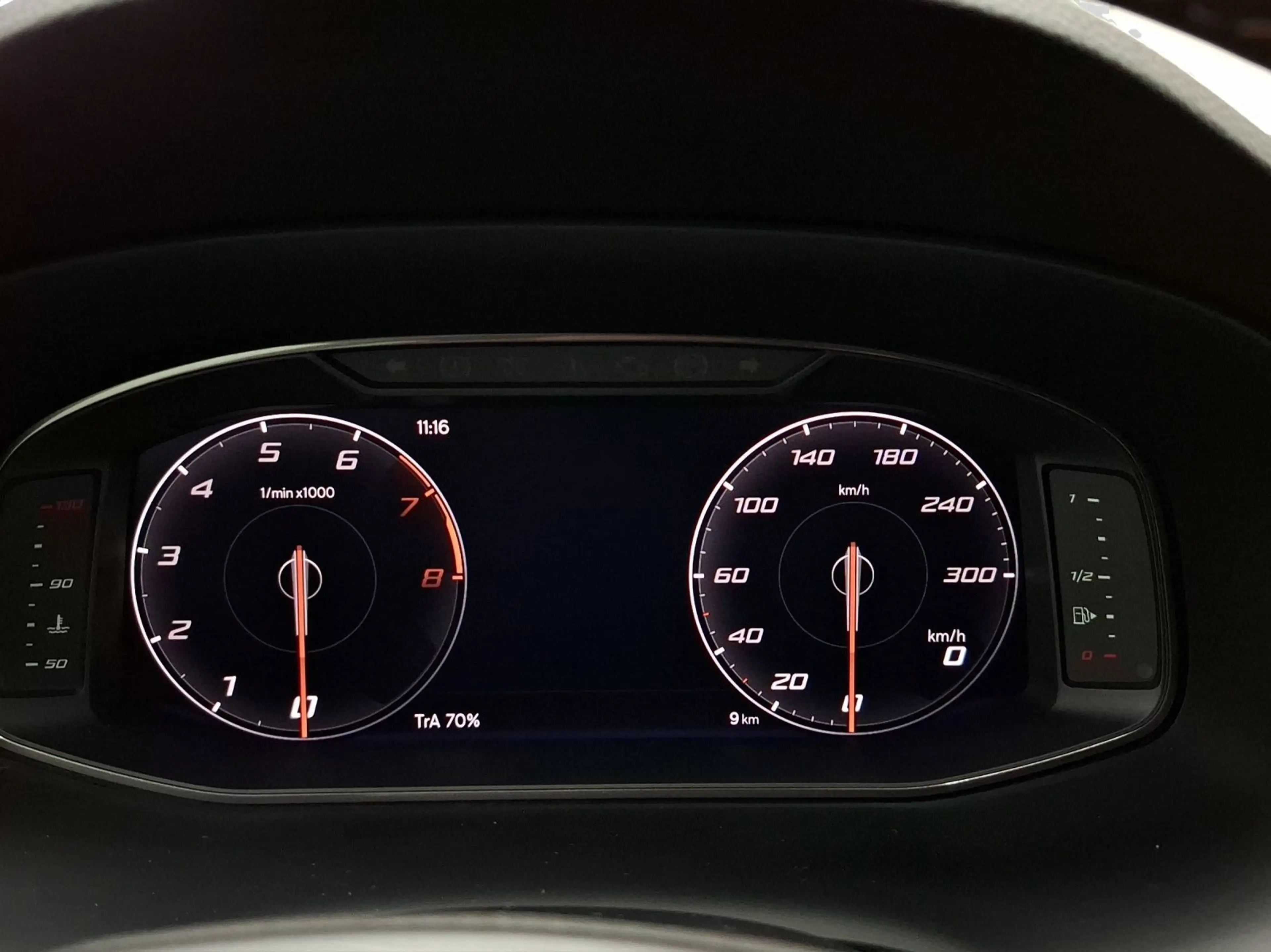 CUPRA Ateca 2.0 TSI DSG VZ 4DRIVE AREA VIEW AHK BREMBO — photo 10