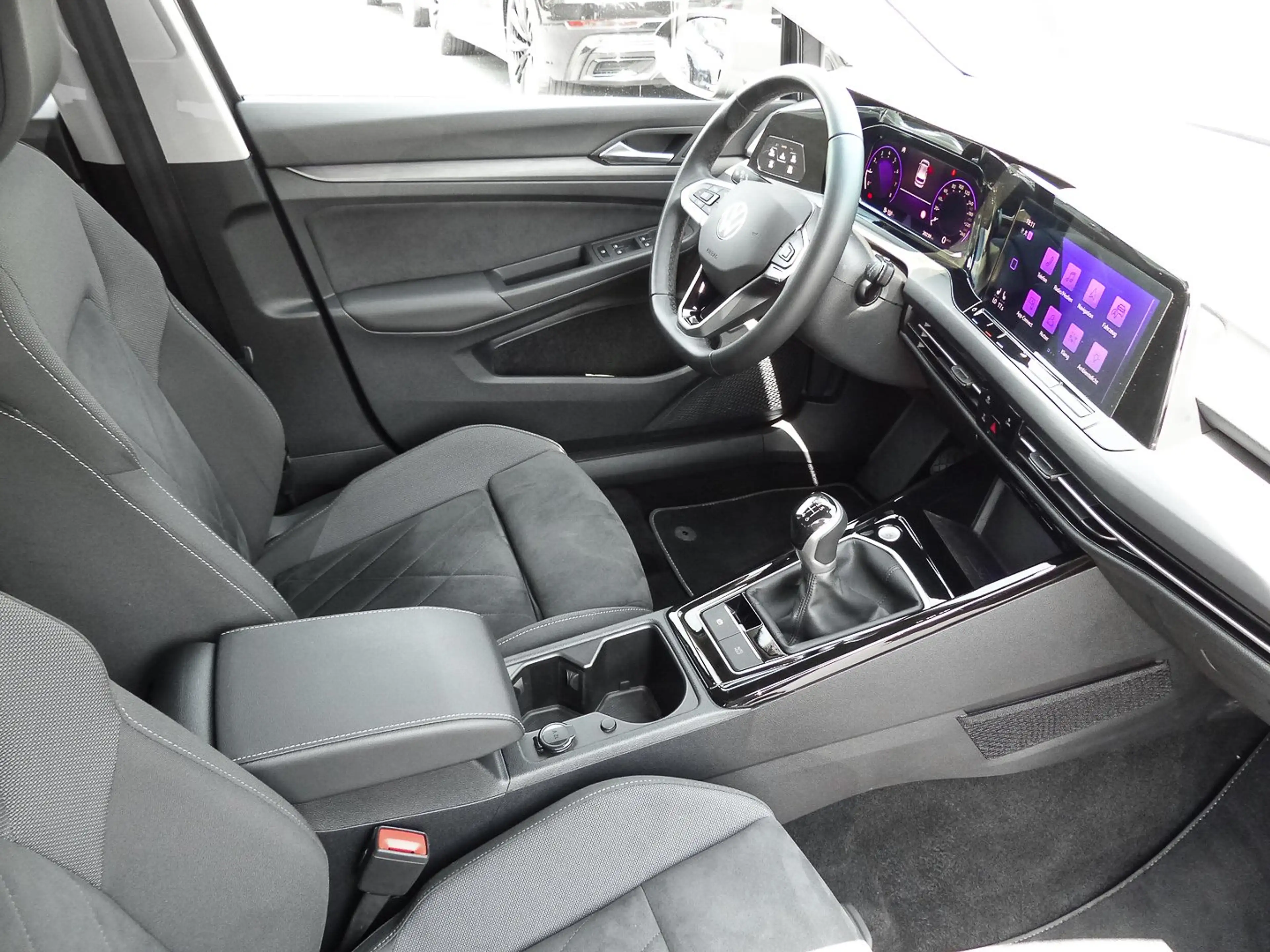 Volkswagen Golf 1.5 TSI Style NAVI LHZ ACC KAMERA AMBIENTE — photo 8