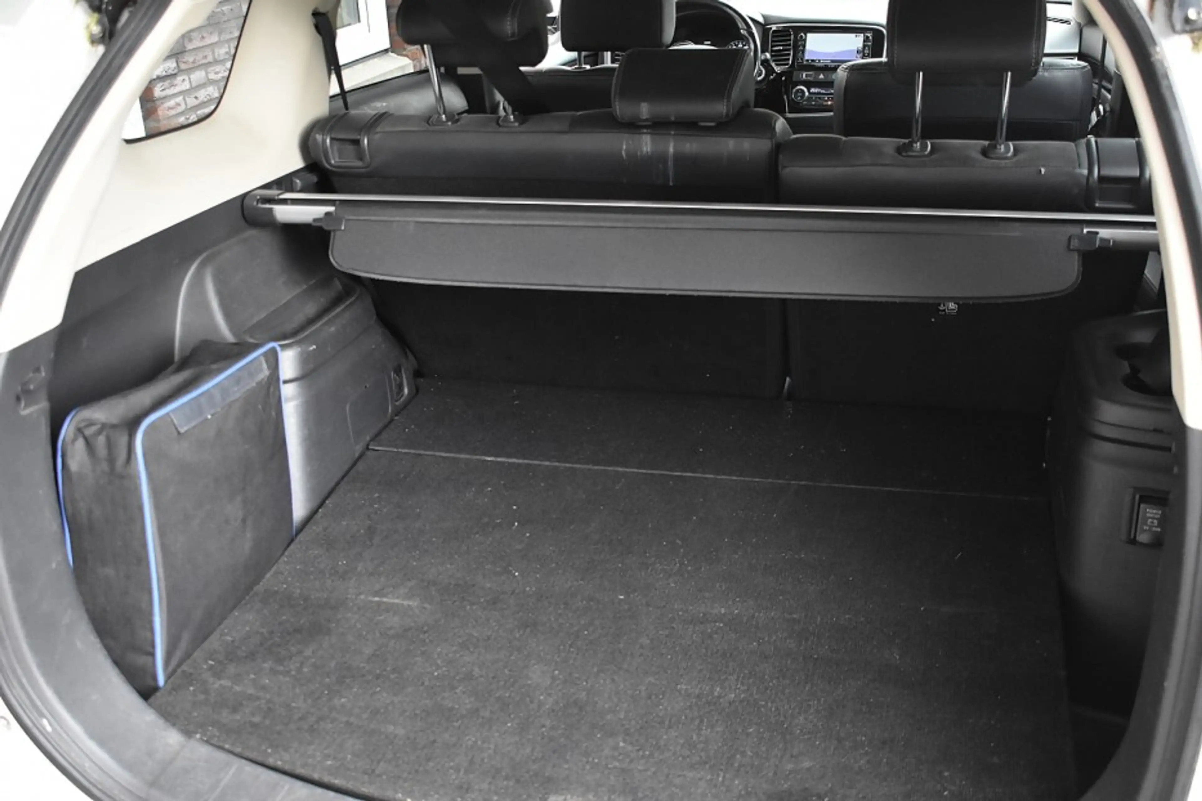Mitsubishi Outlander 2.0 PHEV Business Edition Wij zijn op afspraak geo — photo 7