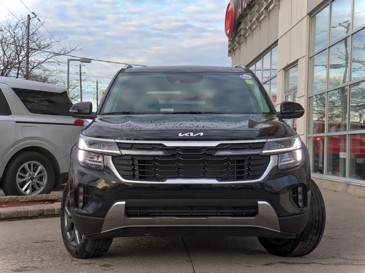 Kia Seltos снимка Kia Seltos