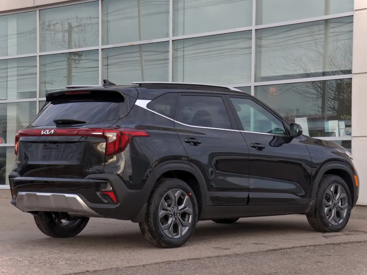 Kia Seltos снимка Kia Seltos