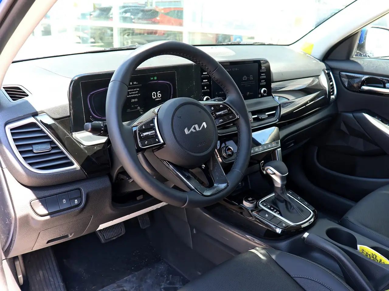 Kia Seltos снимка Kia Seltos