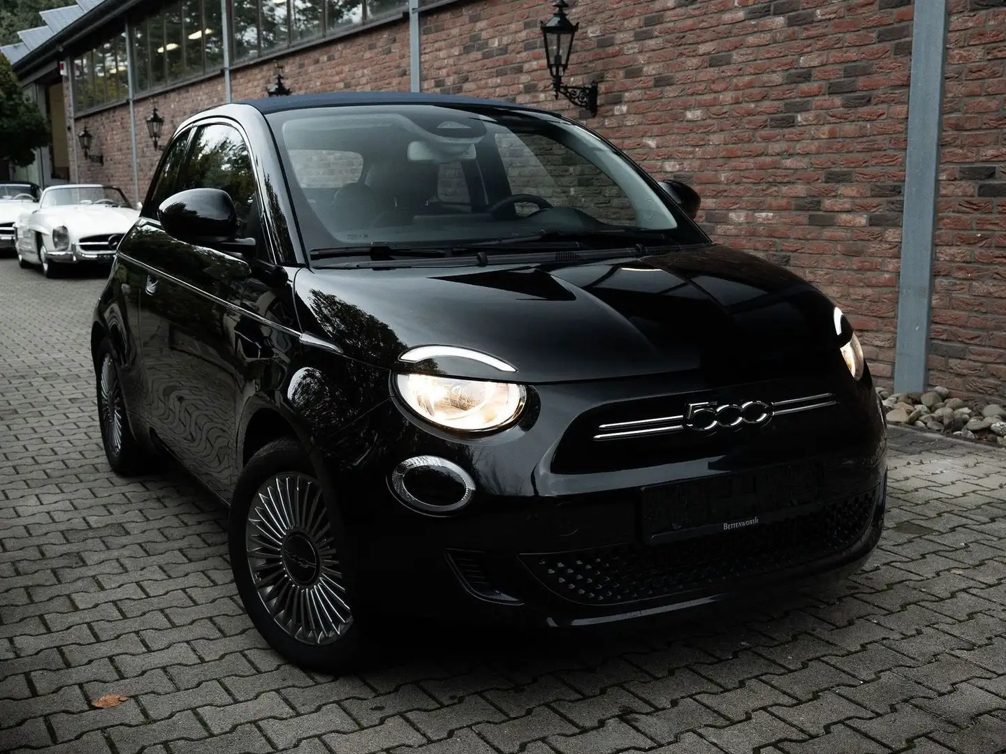 Fiat 500C BAD Multi Freispr. Apple Android Cabrio Negru - 1