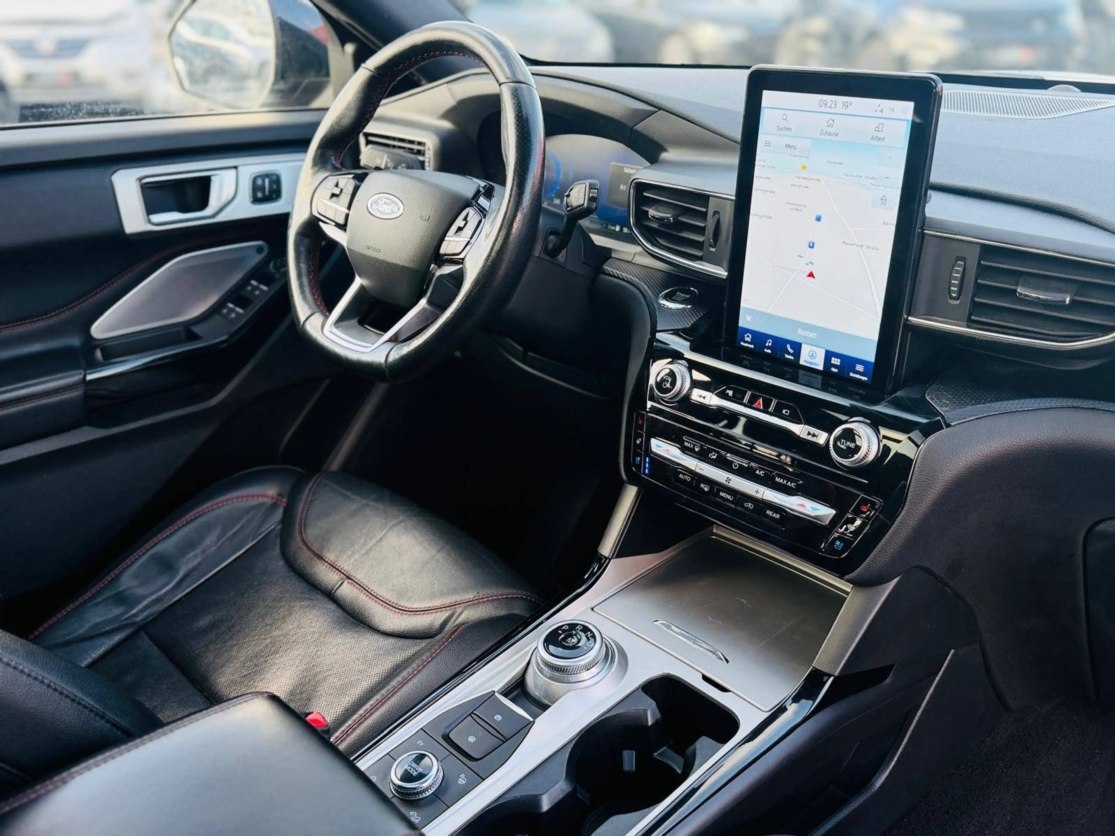 Ford Explorer ST-Line Plug-in-Hybrid 4x4 Garantie Finanzierung möglich — photo 10