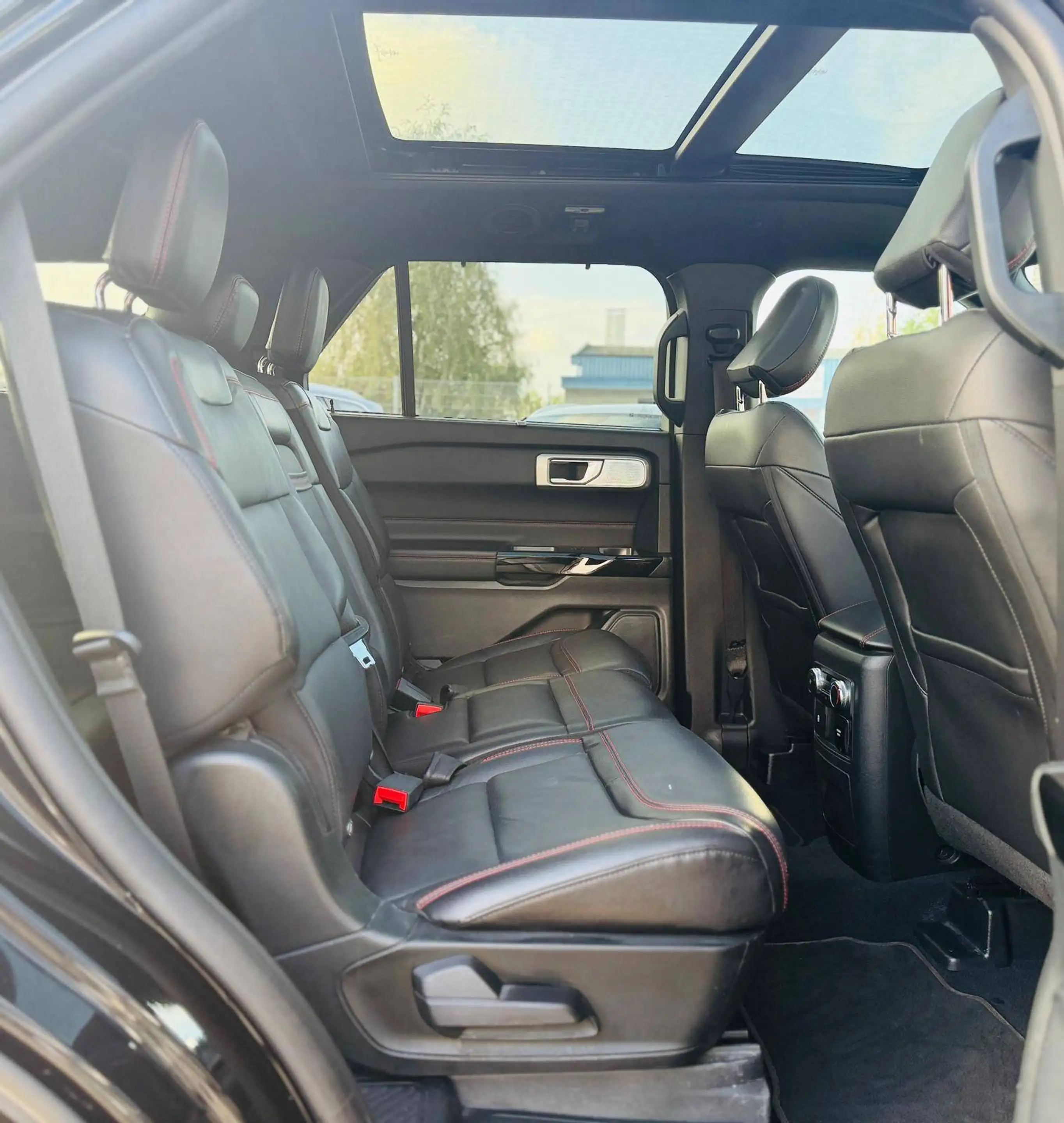 Ford Explorer ST-Line Plug-in-Hybrid 4x4 Garantie Finanzierung möglich — photo 8