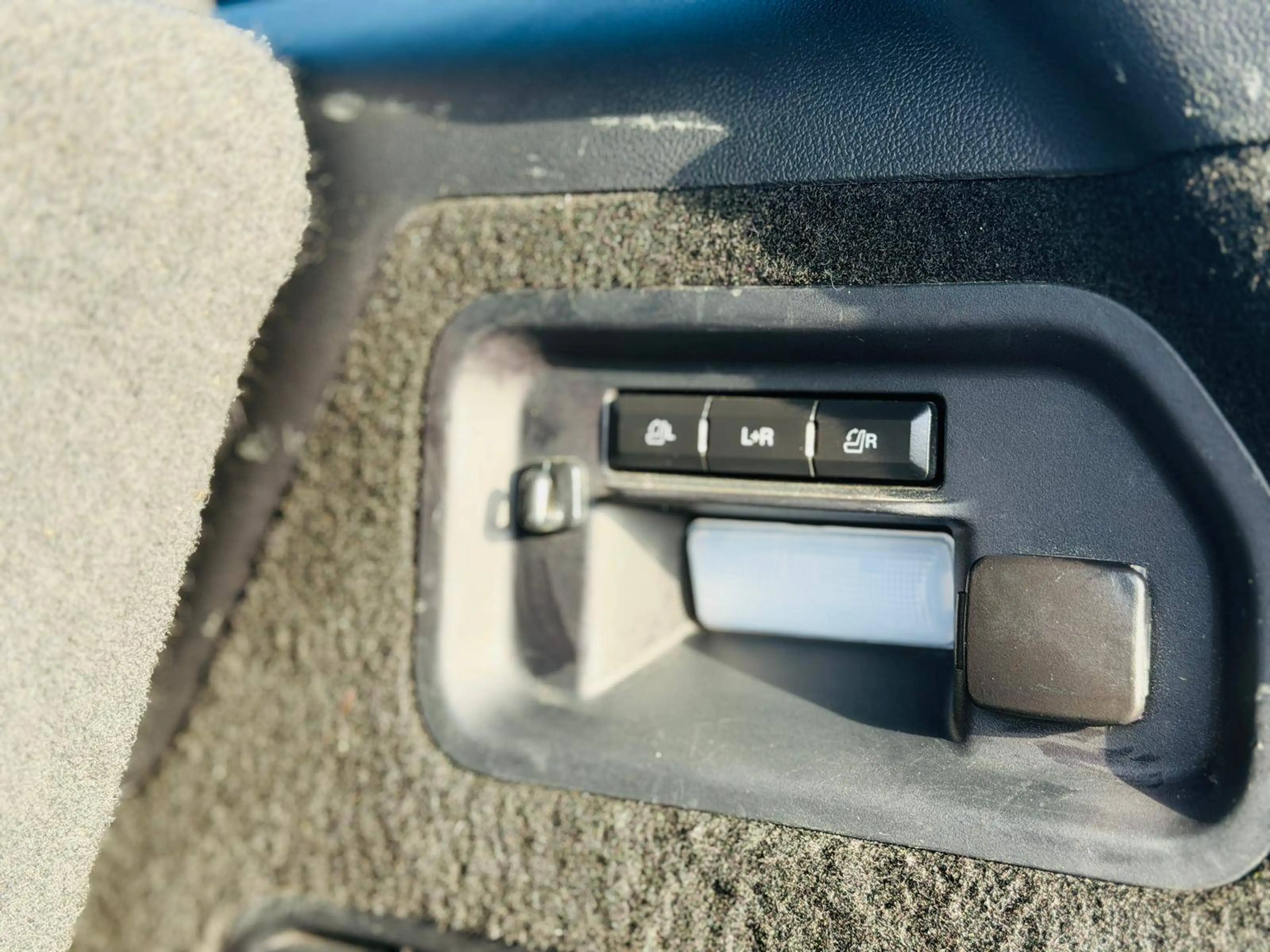 Ford Explorer ST-Line Plug-in-Hybrid 4x4 Garantie Finanzierung möglich — photo 27